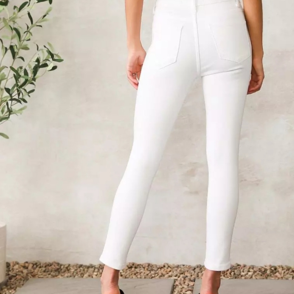 Flying Monkey Women's White Ankle Skinny Jean